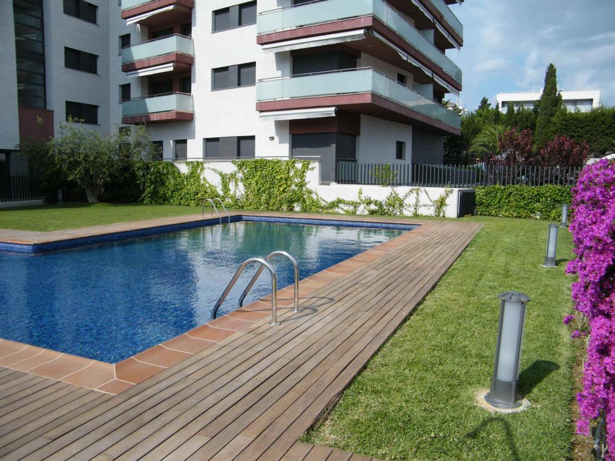 Apartaments Lamoga- Spai Torredembarra Bagian luar foto