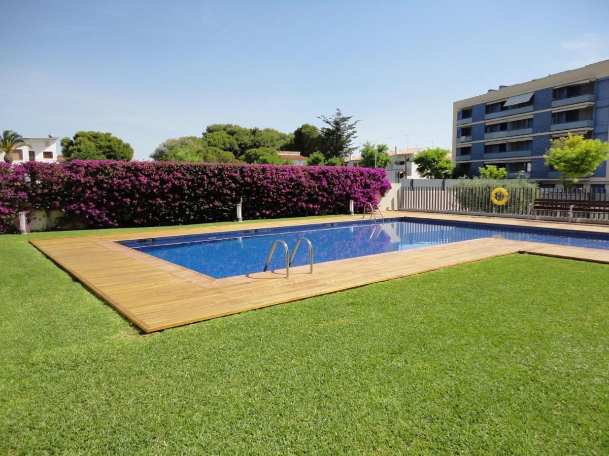 Apartaments Lamoga- Spai Torredembarra Bagian luar foto